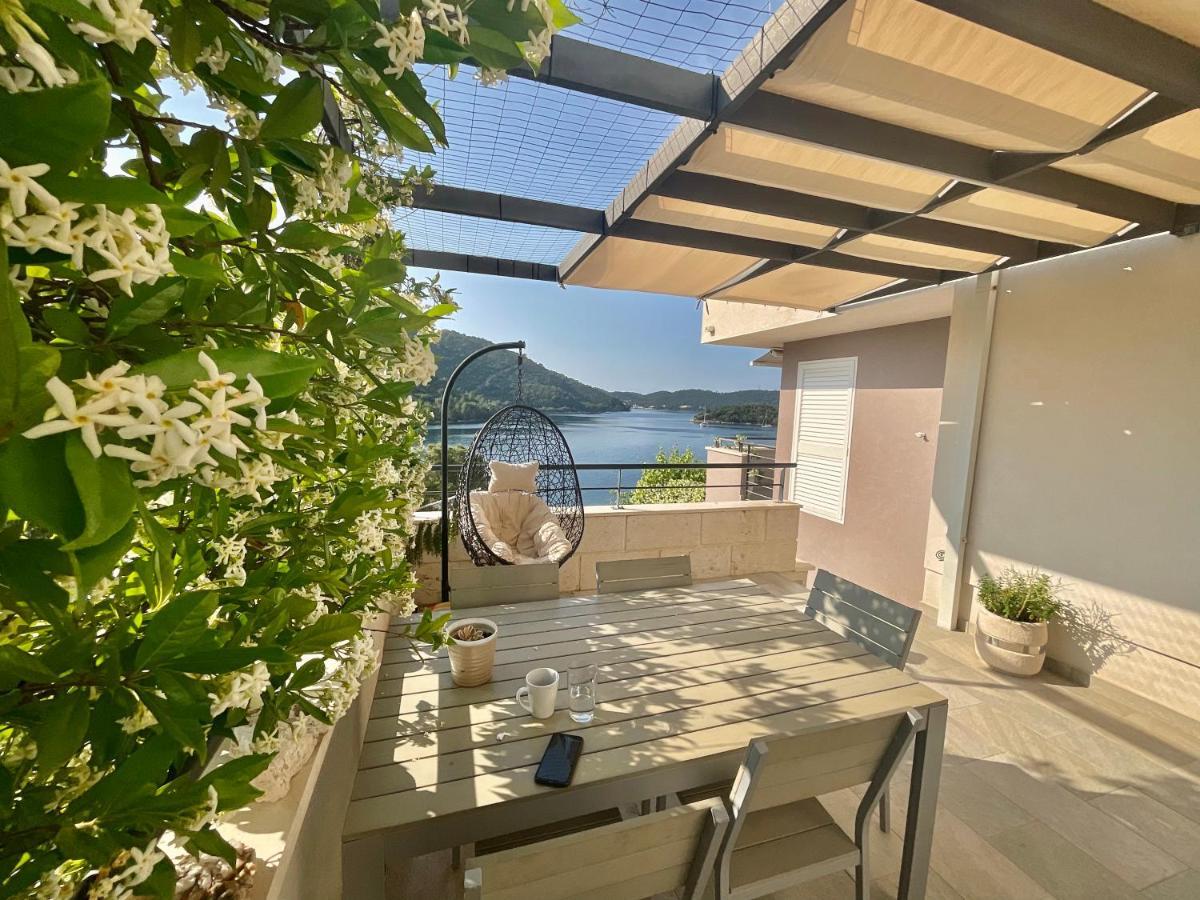 אובלי Villa Iva Lastovo מראה חיצוני תמונה