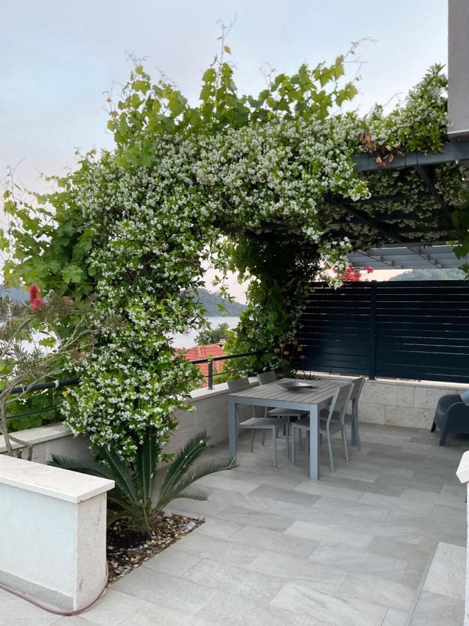 אובלי Villa Iva Lastovo מראה חיצוני תמונה